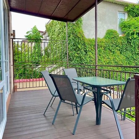Sea View Terrace Apartman *